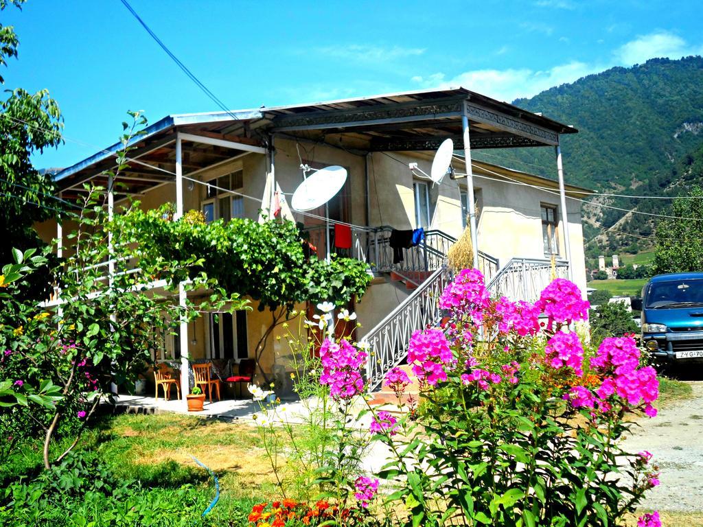 Guesthouse Am Museum Mestia Dış mekan fotoğraf